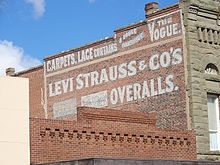 220px-Levi_Strauss_sign