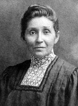 Susan La Flesche, older