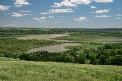 Beutiful color view of the Missouri River. Blue skies and a winding river.
istock