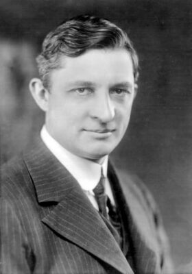 Press photo of Willis Carrier dressed in a business suit, probably 35-40 years old.