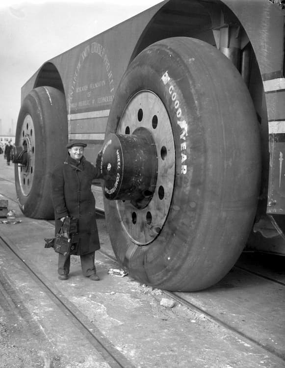 Antarctic Snow Cruiser by Pullman America Comes Alive