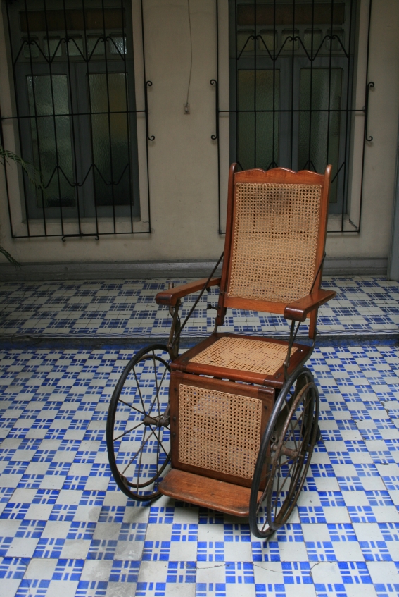 The History of Wheelchairs and Their Development - MedPlus